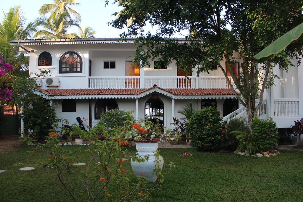 Hideaway Hikkaduwa Hotel Luaran gambar