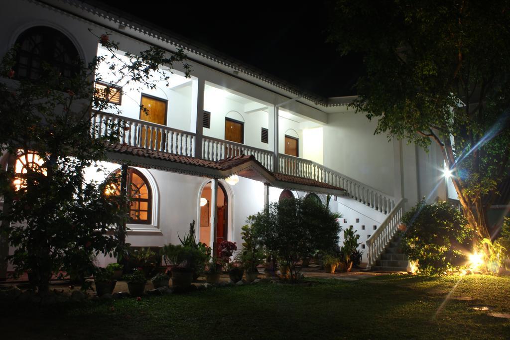 Hideaway Hikkaduwa Hotel Luaran gambar